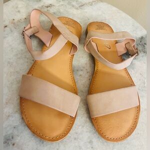 Y•Not? Sandals Nude Blush Ankle Strap Flat Size 1.5 NEW